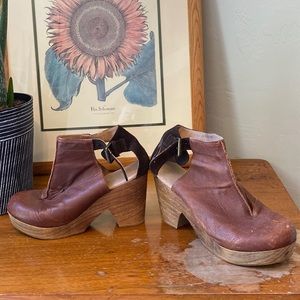Free people clogs